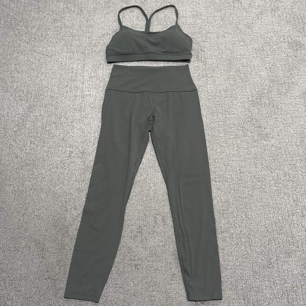 Resoluna (Niyama Sol) Women’s sports bra and high-rise leggings Size Small